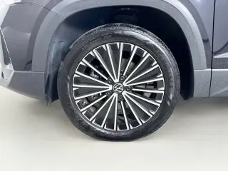 Volkswagen Taos 2025 SE 4dr SUV