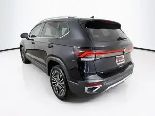 Volkswagen Taos 2025 SE 4dr SUV