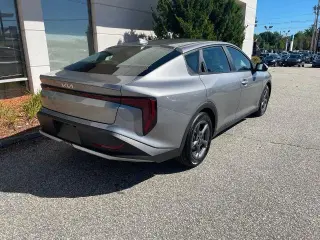 Kia K4 2025 LXS 4dr Sedán