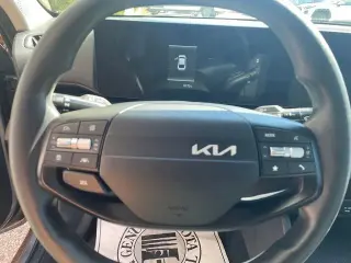 Kia K4 2025 LXS 4dr Sedán