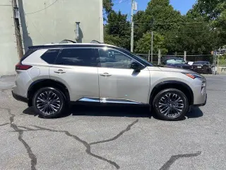 Nissan Rogue 2026 AWD Platinum 4dr Crossover