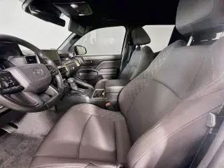 Toyota Tacoma 2025 4x2 SR5 4dr Double Cab 5.0 ft SB