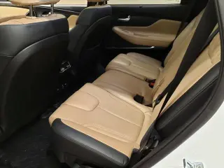 Hyundai SANTA FE 2021 AWD Calligraphy 4 puertas Crossover con ruedas de 19 pulgadas