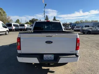Ford F-150 2021 4x4 XLT 4dr SuperCrew 5.5 ft. SB