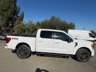 Ford F-150 2021 4x4 XLT 4dr SuperCrew 5.5 ft. SB