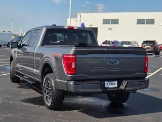 Ford F-150 2022 4x4 XLT 4dr SuperCrew 5.5 ft. SB