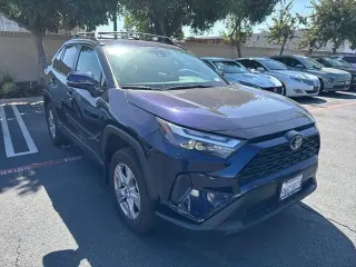 Toyota RAV4 Híbrido 2025 AWD XLE 4dr SUV