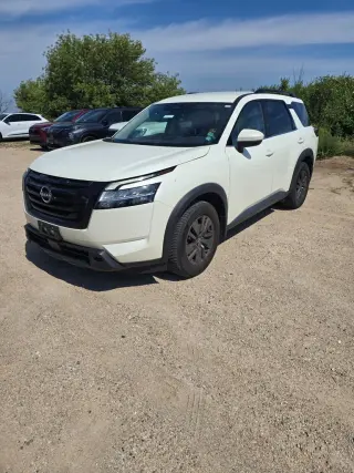 2022 Nissan Pathfinder