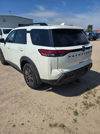 2022 Nissan Pathfinder