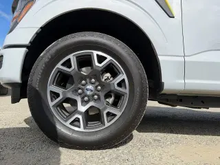 Ford F-150 2025 4x4 STX 4dr SuperCrew 5.5 ft. SB