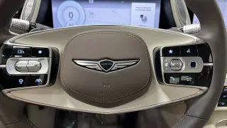 2025 Genesis G90
