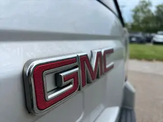 GMC Yukon 2019 4x4 SLT 4dr SUV