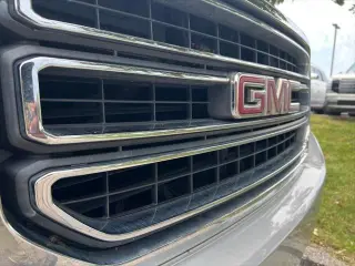 GMC Yukon 2019 4x4 SLT 4dr SUV