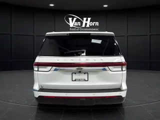 2023 Lincoln Navigator L