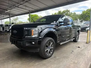 Ford F-150 2018 4x4 XLT 4dr SuperCrew 5.5 ft. SB
