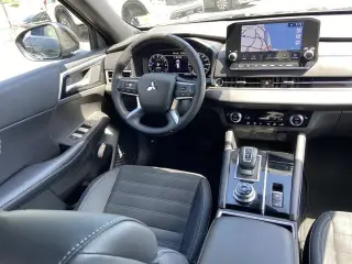 Mitsubishi Outlander 2024 SE 4dr SUV