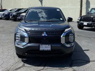 Mitsubishi Outlander 2024 SE 4dr SUV