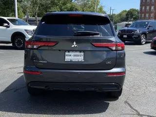 Mitsubishi Outlander 2024 SE 4dr SUV