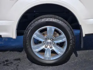 Ford F-150 2018 4x4 Platinum 4dr SuperCrew 5.5 ft. SB