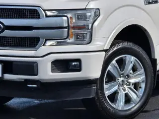 Ford F-150 2018 4x4 Platinum 4dr SuperCrew 5.5 ft. SB