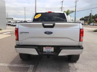 Ford F-150 2015 4x4 XLT 4dr SuperCrew 5.5 ft. SB
