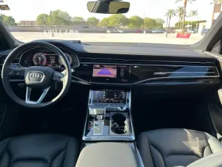 2025 Audi Q8