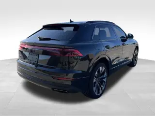 2025 Audi Q8