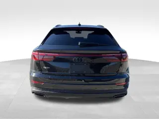 2025 Audi Q8
