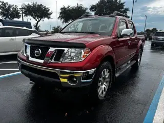 Nissan Frontier 2012 4x4 SL 4 puertas Crew Cab SWB Camioneta 5A