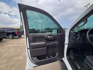Chevrolet Silverado 1500 2023 4x4 Custom Trail Boss 4dr Crew Cab 5.8 ft. SB