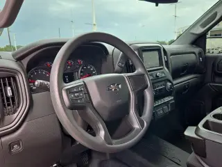 Chevrolet Silverado 1500 2023 4x4 Custom Trail Boss 4dr Crew Cab 5.8 ft. SB