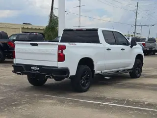 Chevrolet Silverado 1500 2023 4x4 Custom Trail Boss 4dr Crew Cab 5.8 ft. SB
