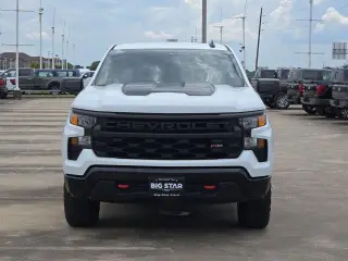Chevrolet Silverado 1500 2023 4x4 Custom Trail Boss 4dr Crew Cab 5.8 ft. SB