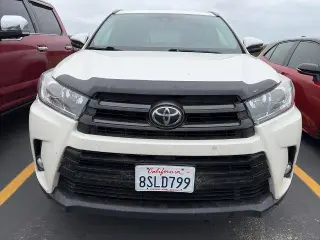 Toyota Highlander 2017 con tracción en las cuatro ruedas y SE 4dr SUV