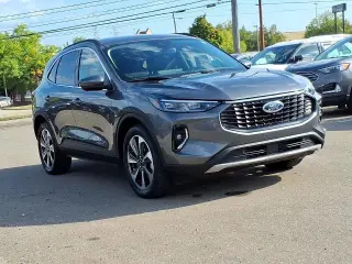 Ford Escape 2023 AWD Platinum 4dr SUV