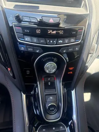 Acura RDX 2023 SH-AWD SUV de 4 puertas con paquete Advance y A-SPEC