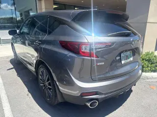 Acura RDX 2023 SH-AWD SUV de 4 puertas con paquete Advance y A-SPEC