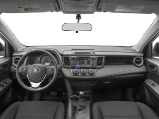 Toyota RAV4 2018 LE SUV 4 puertas