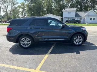 Ford Explorer 2023 AWD XLT 4dr SUV