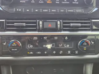 Nissan Pathfinder 2023 AWD SL 4dr SUV