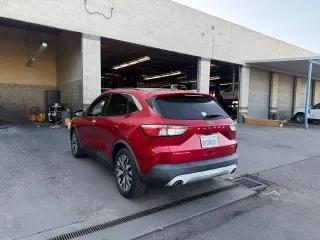 Ford Escape Híbrido 2020 Titanium 4dr SUV