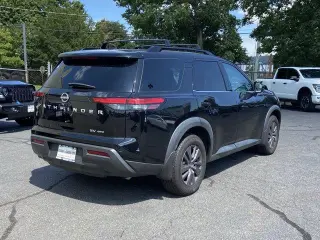 Nissan Pathfinder 2024 AWD SV 4puertas SUV