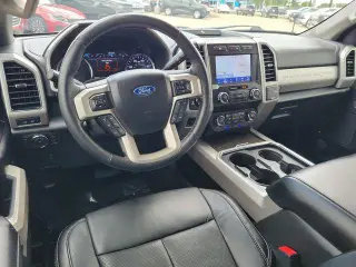 Ford F-250 Super Duty 2020 4x4 Lariat 4dr Crew Cab 6.8 ft. SB Pickup