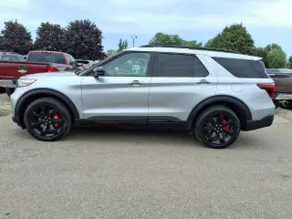 Ford Explorer 2023 AWD ST 4dr SUV