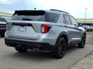 Ford Explorer 2023 AWD ST 4dr SUV