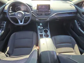 Nissan Altima 2021 2.5 SV 4dr Sedán