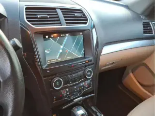 Ford Explorer 2017 XLT 4dr SUV