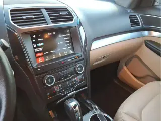 Ford Explorer 2017 XLT 4dr SUV