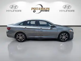 Volkswagen Jetta 2024 Sport 4dr Sedán 8A