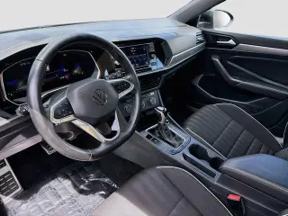 Volkswagen Jetta 2024 Sport 4dr Sedán 8A